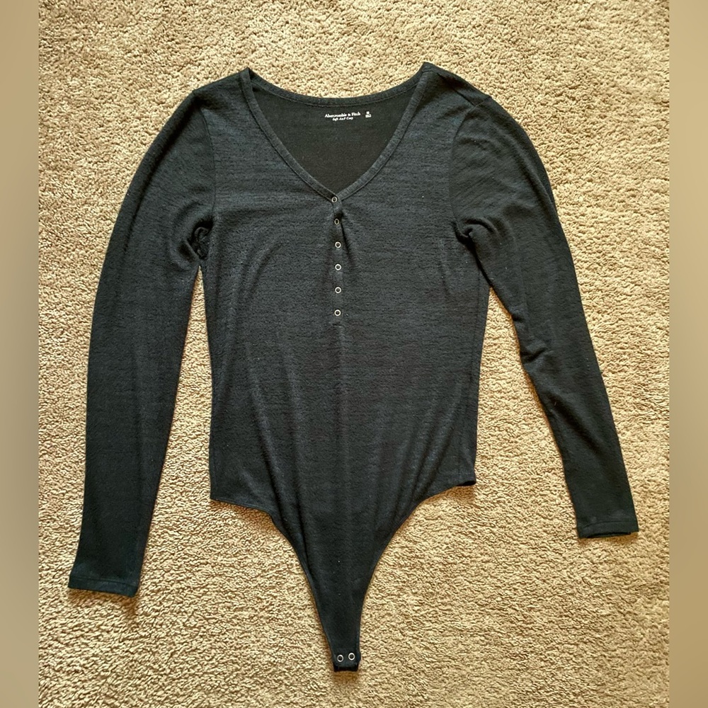 Abercrombie bodysuit! 🖤